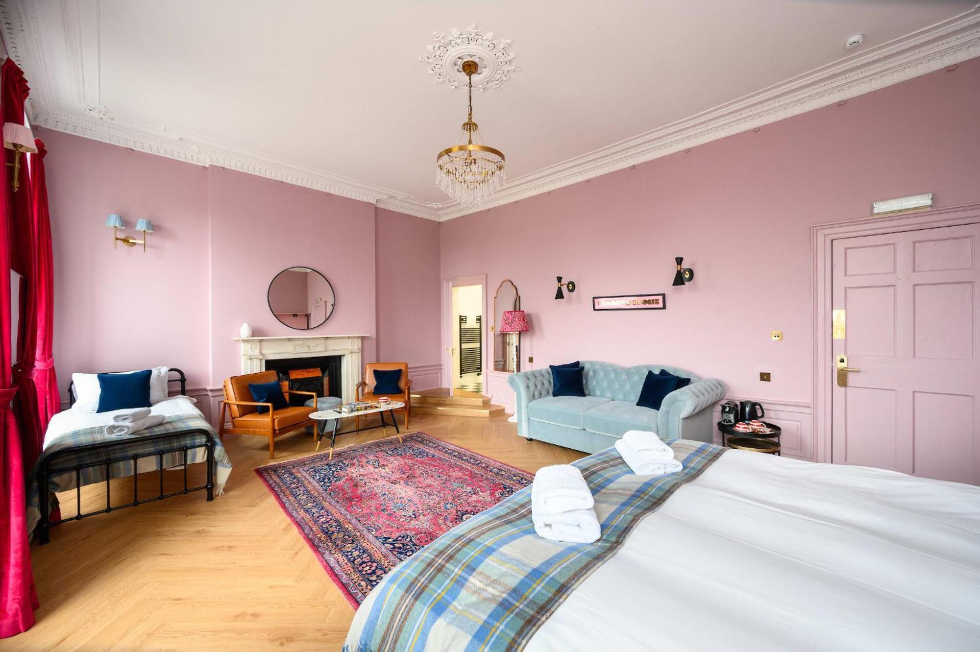 Queen Charlotte Guesthouse Единбург Екстериор снимка