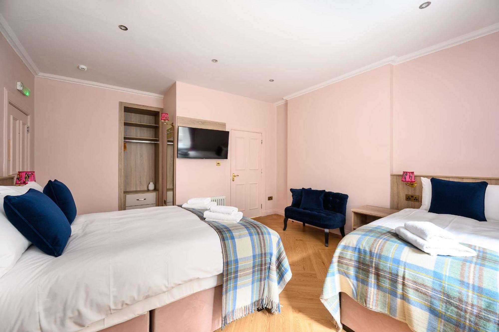 Queen Charlotte Guesthouse Единбург Екстериор снимка